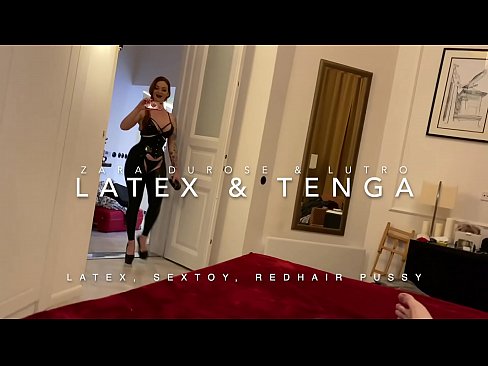 ❤️ Nwa nkịrịkọ na-acha uhie uhie yi uwe latex nke nnochi anya ❤️❌ Anal porn ❌